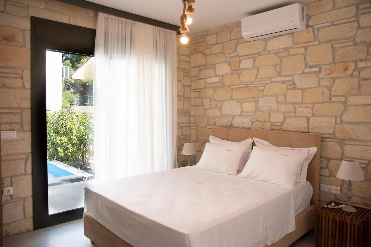 Pietra Mare Villas Polychrono 0*,