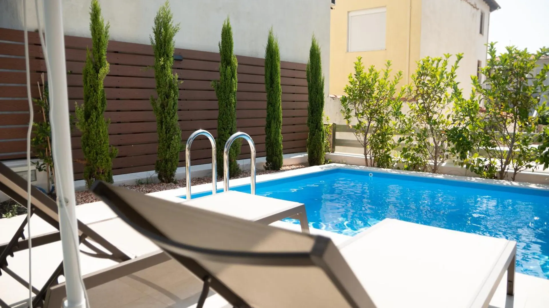 Pietra Mare Villas Polychrono