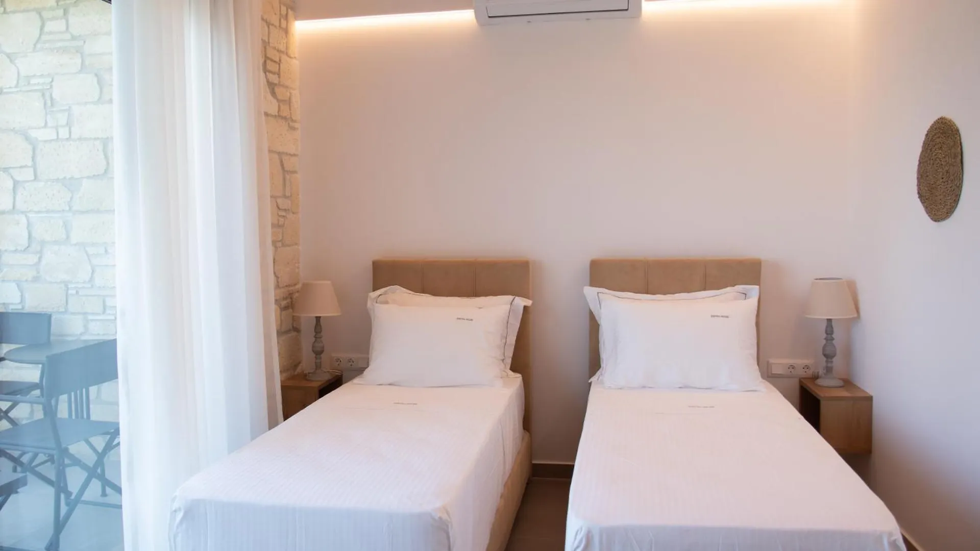 Pietra Mare Villas Polychrono