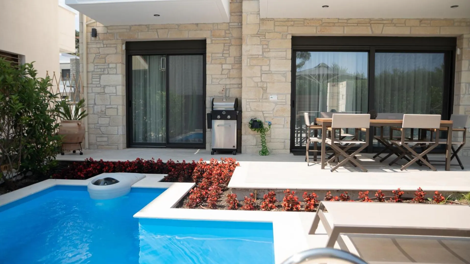 Pietra Mare Villas Polychrono Greece
