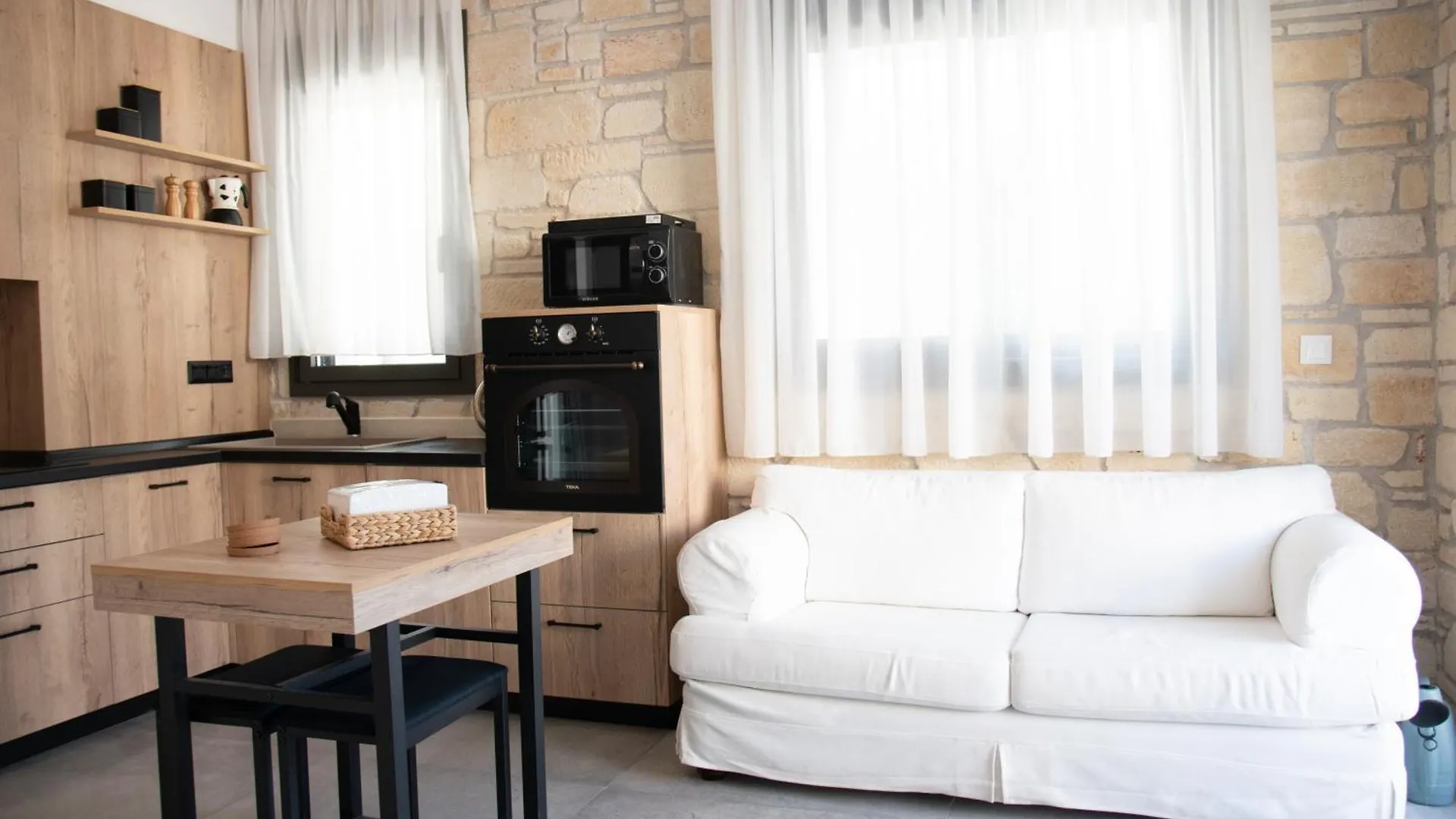 Pietra Mare Villas Polychrono 0*,  Greece